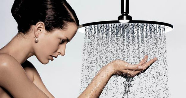 59020080_1273826424_1207575068_shower
